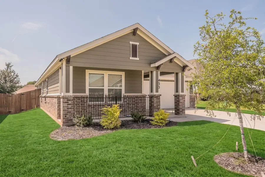 433 Rose Avenue, Cleburne, TX 76033 - #2