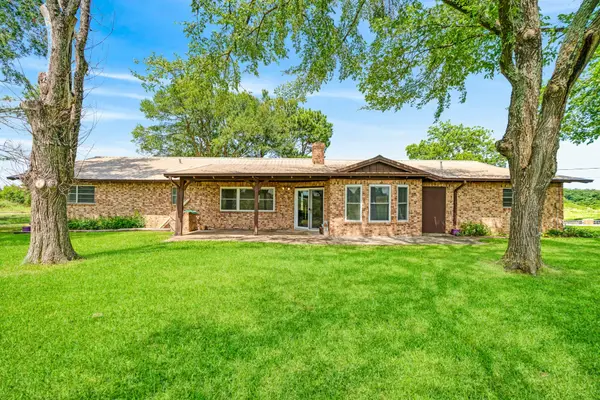 7484 Highway 271 S, Pattonville, TX 75468