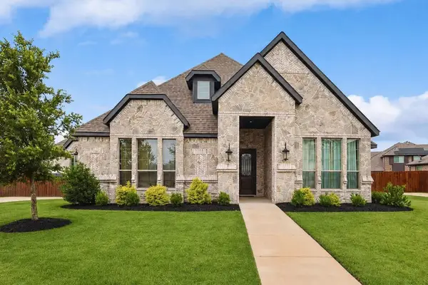 1616 Granite Way, Waxahachie, TX 75165