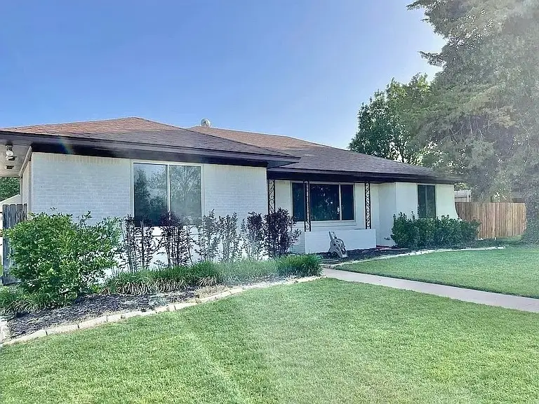 805 W 3rd Street, Quanah, TX 79252 - #2