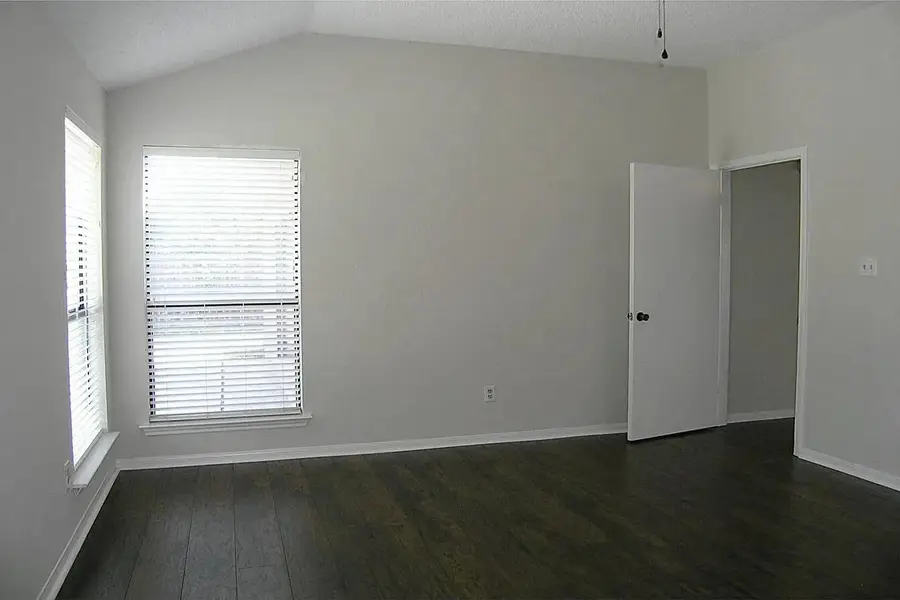 5505 Oak Brook Road, Arlington, TX 76016 - #2