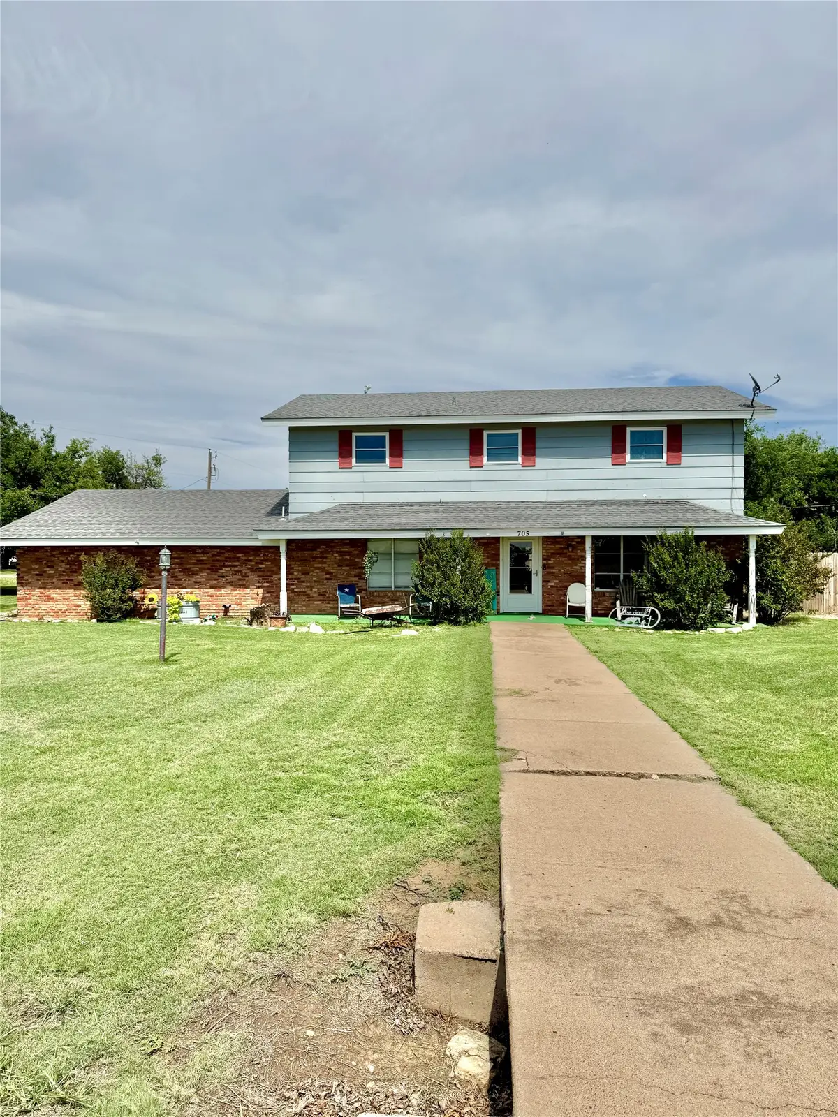 705 Loop Road, Quanah, TX 79252 - #1