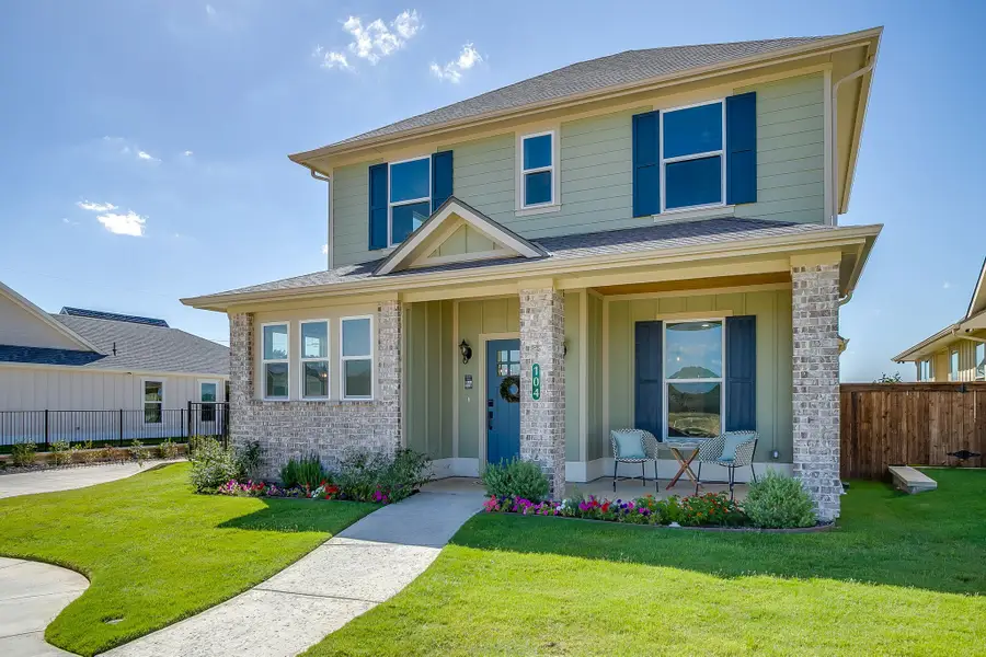 104 Cardinal Woods Court, Granbury, TX 76049 - #2