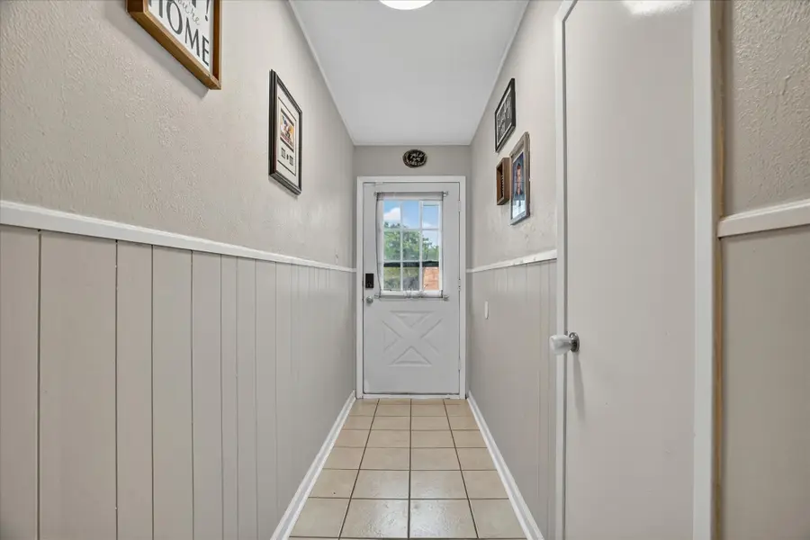408 Grandview Drive, Granbury, TX 76049 - #2