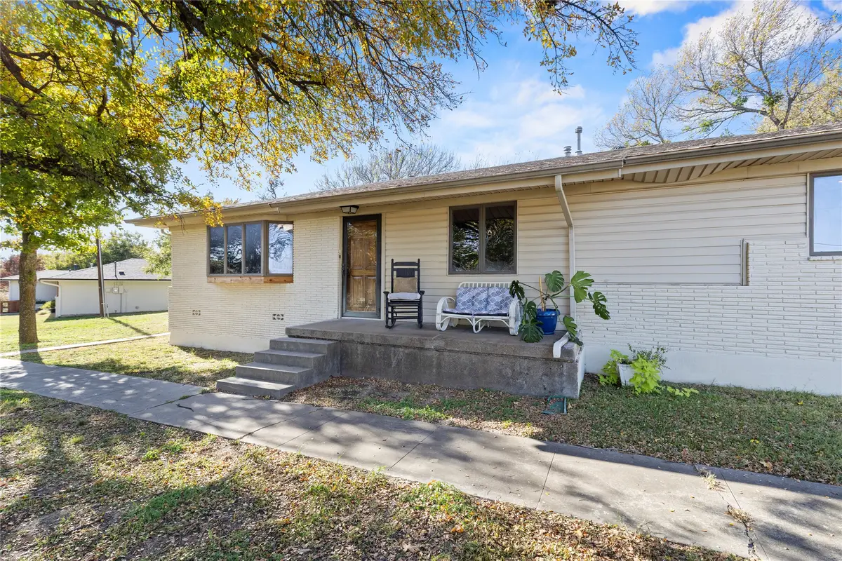 1829 N Main Street, Weatherford, TX 76085 - #1