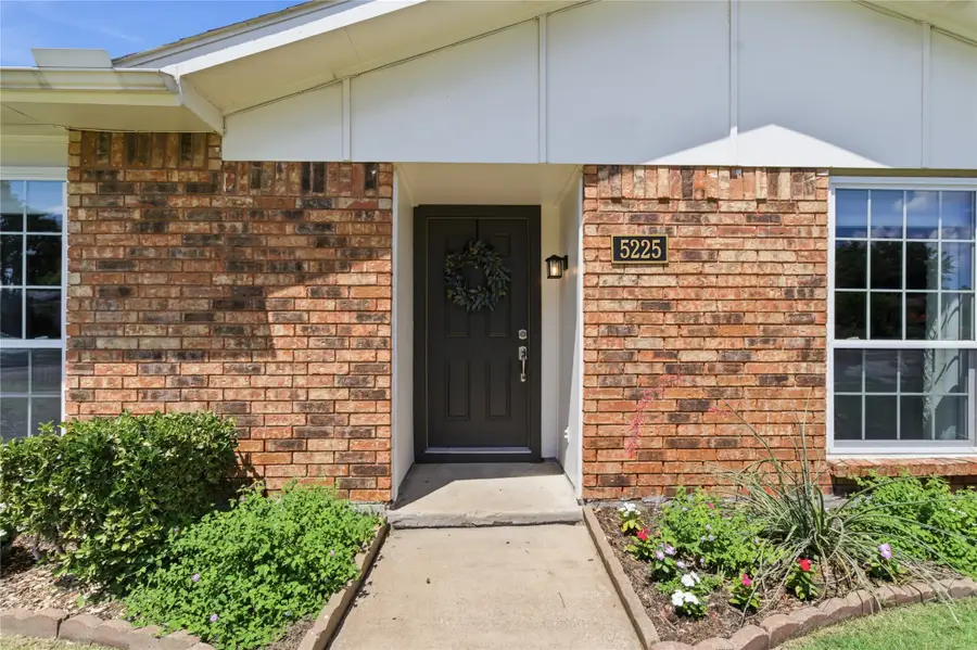 5225 Bartlett Drive, The Colony, TX 75056 - #2