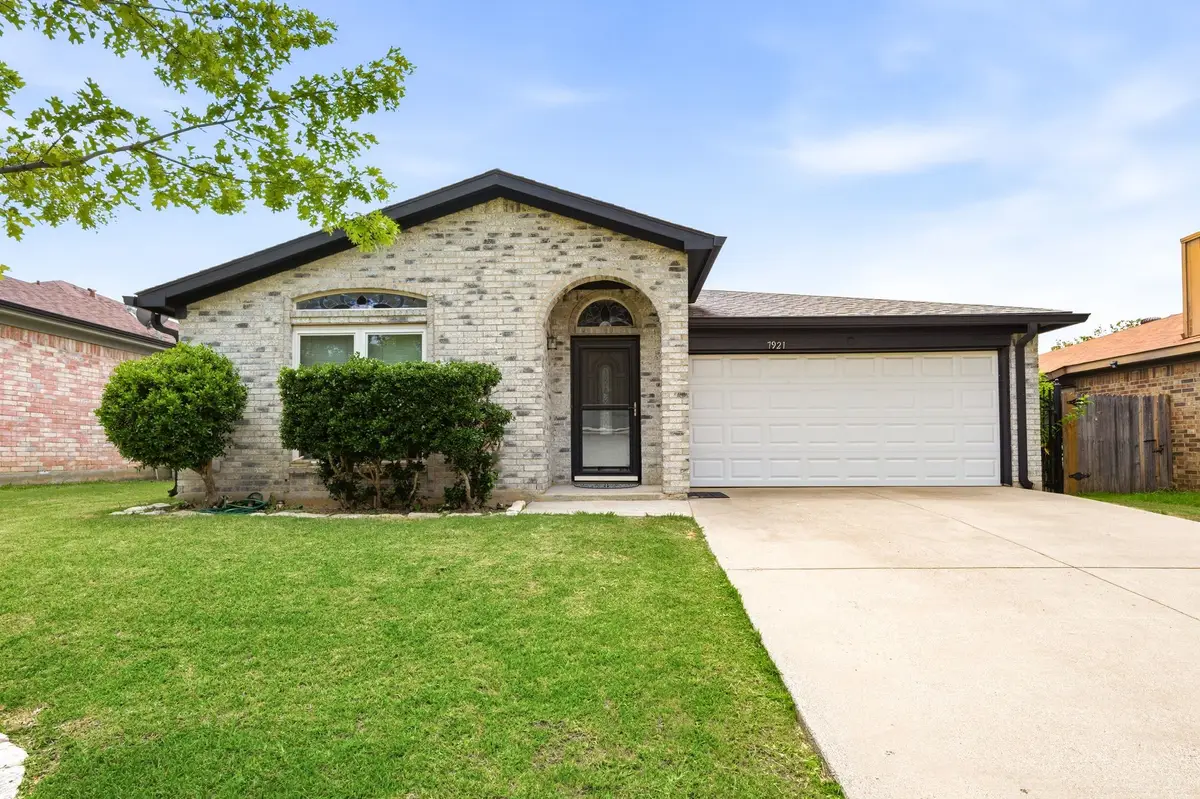 7921 Gardengate Lane, Fort Worth, TX 76137 - #1