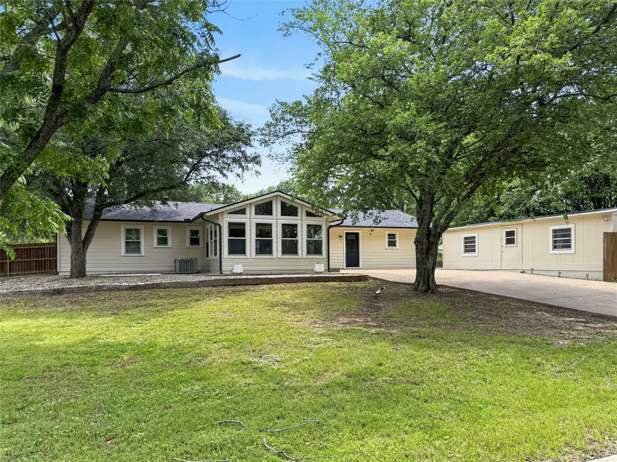 617 Dunaway Lane, Azle, TX 76020 - #2