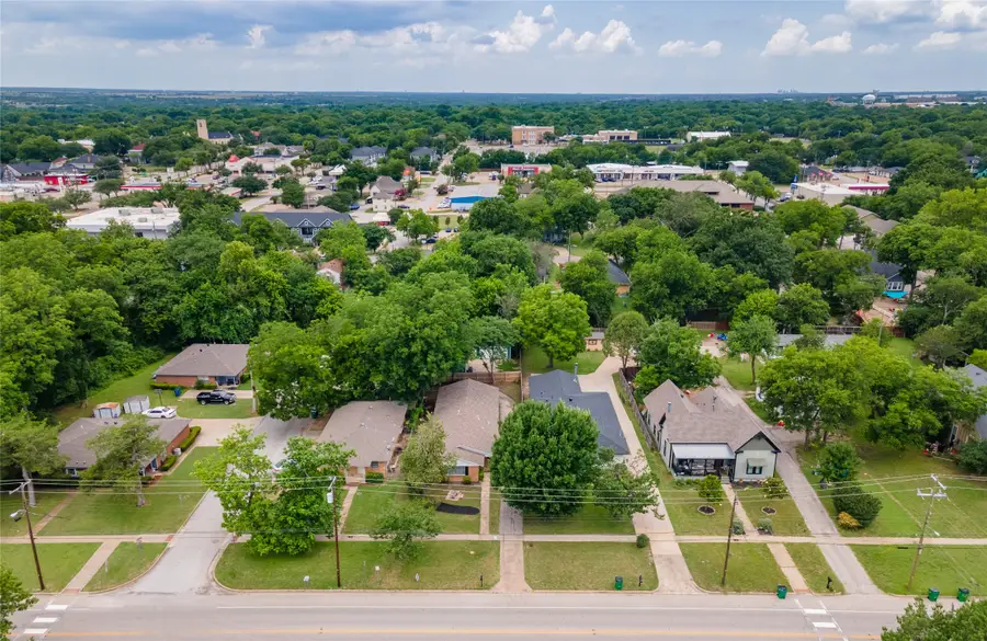 203 Brown Street, Waxahachie, TX 75165 - #3
