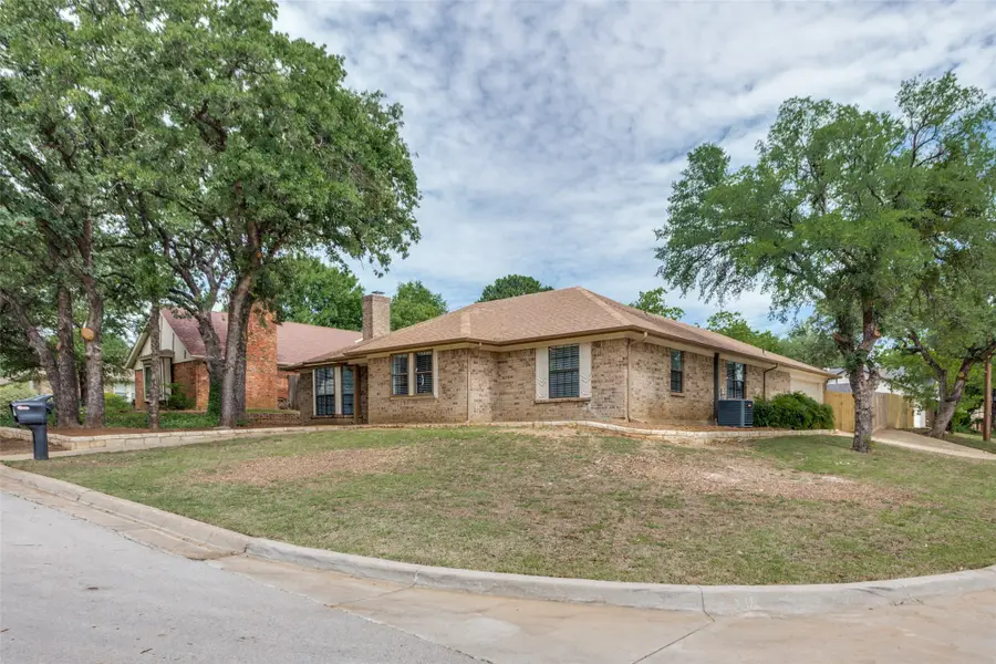 4201 High Mesa Court, Arlington, TX 76016 - #2