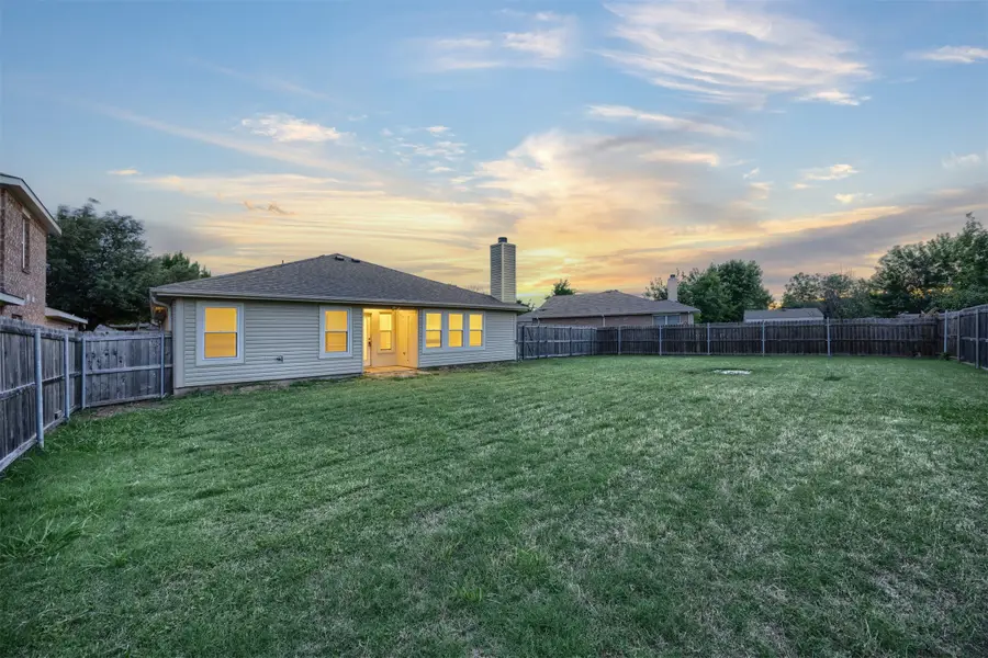 112 Tripp Trail, Denton, TX 76207 - #2