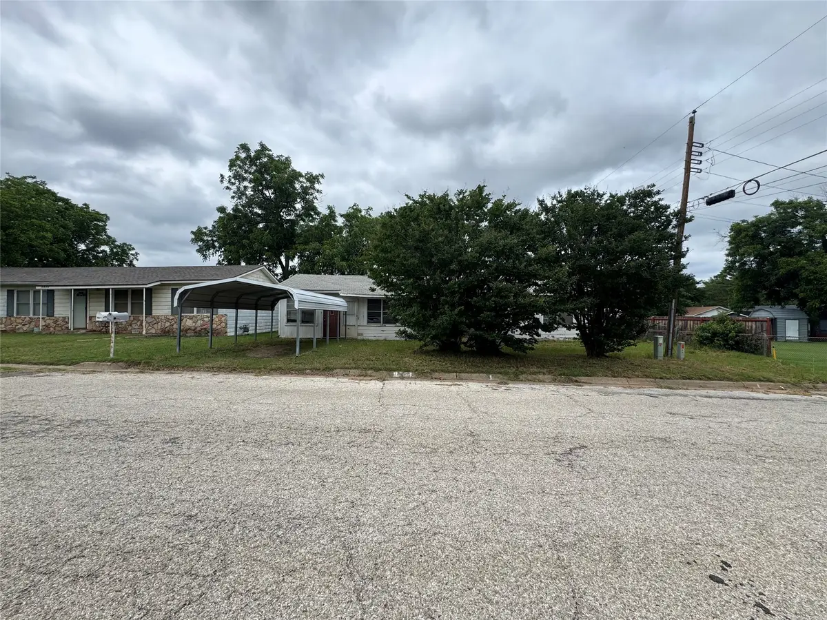 1429 Remington Street, Graham, TX 76450 - #1