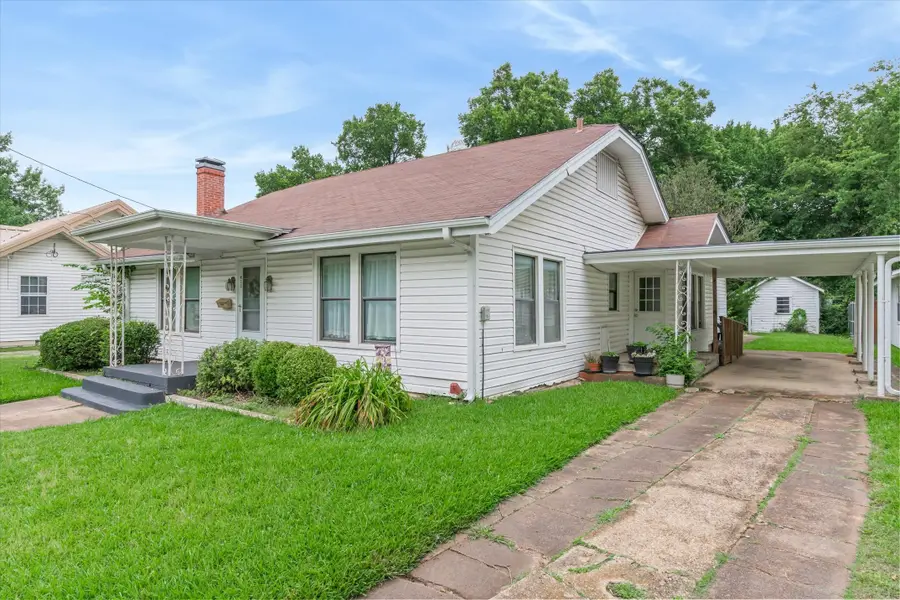 432 W High Street, Wills Point, TX 75169 - #2