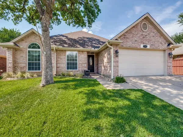 2514 Meadowview Drive, Corinth, TX 76210