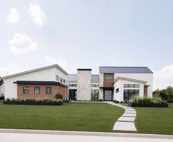 319 Longview Place, Heath, TX 75032