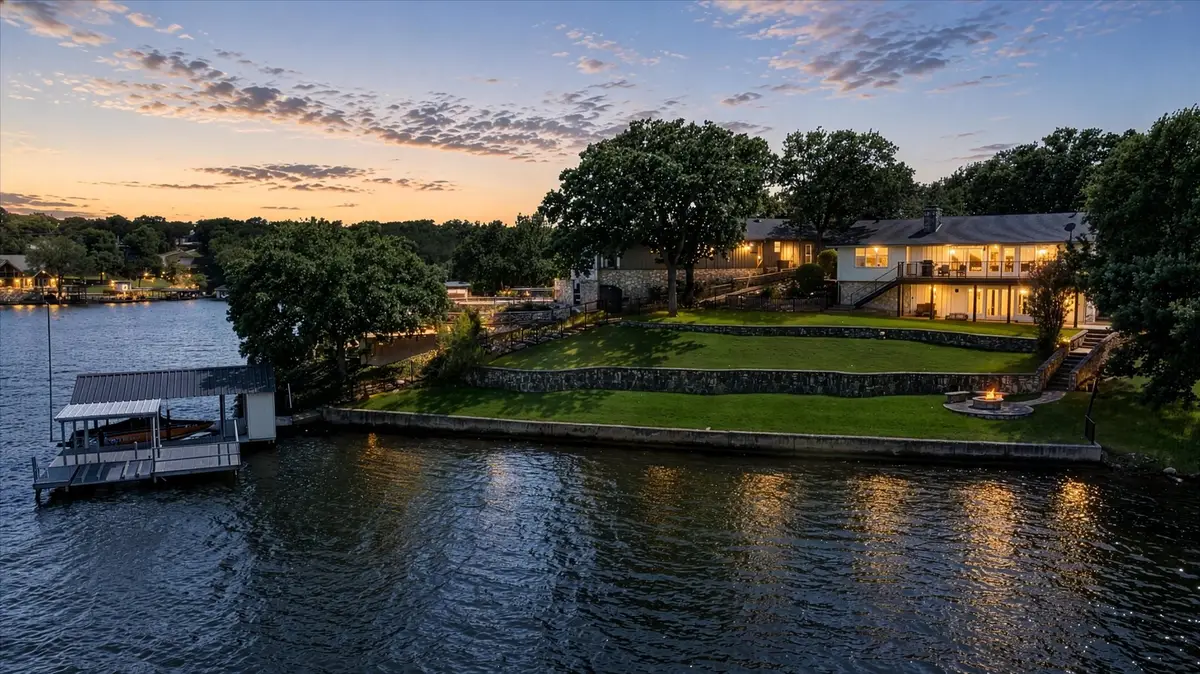 417 Peninsula Court, Granbury, TX 76048 - #1