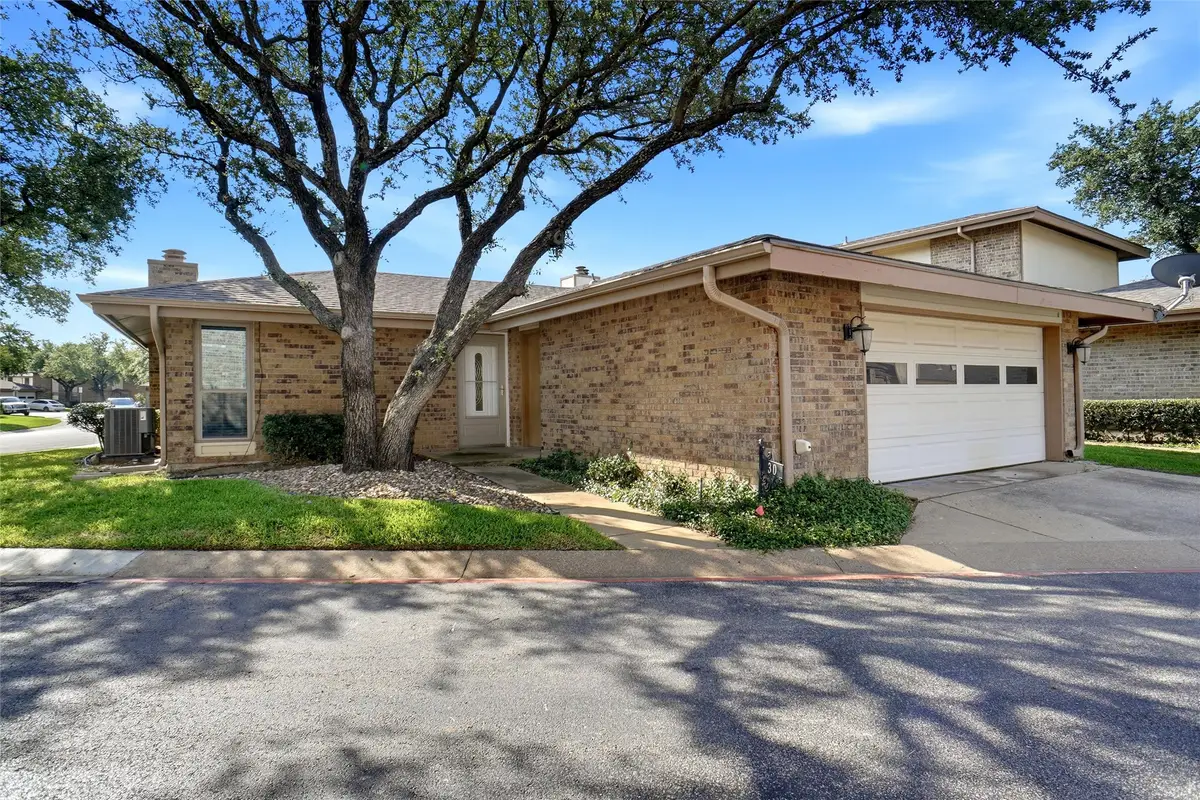 30 Park Lane, Bedford, TX 76021 - #1