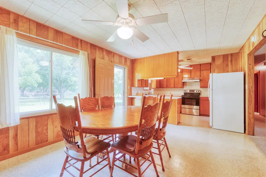 308 W White Street, Pilot Point, TX 76258 - #3