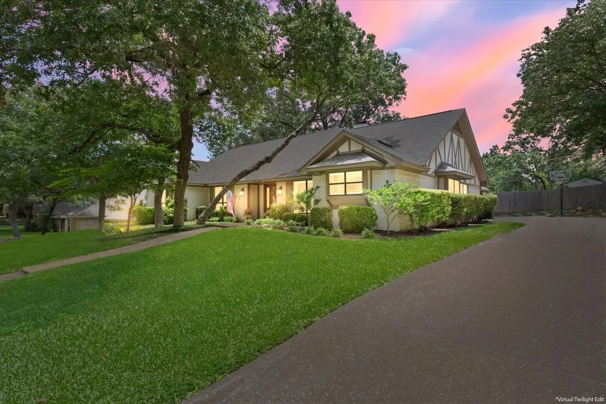 12000 Sandalwood Drive, Woodway, TX 76712 - #1