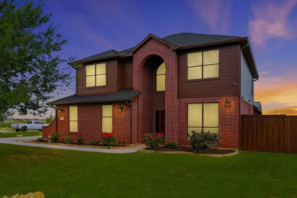 430 Ridgecrest Place, Sanger, TX 76266