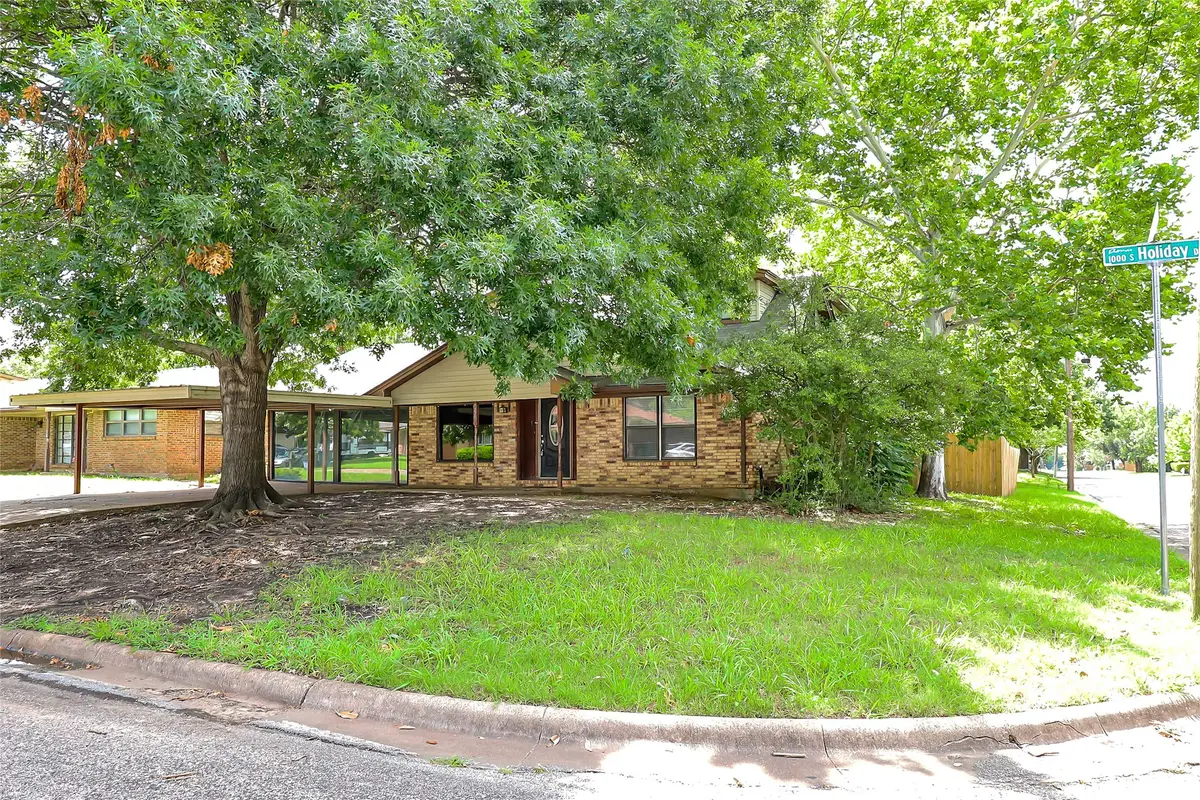 925 Holiday Drive, Sherman, TX 75090 - #1