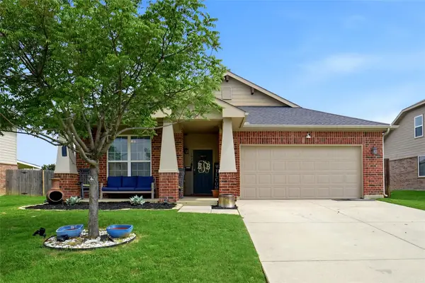 1625 Kawati Way, Krum, TX 76249