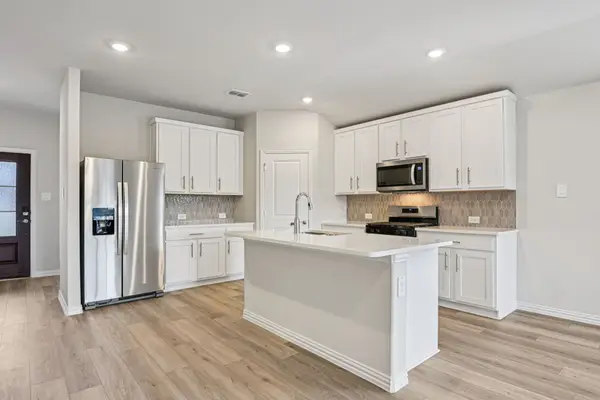 3220 Scorpion Lane, Fort Worth, TX 76179