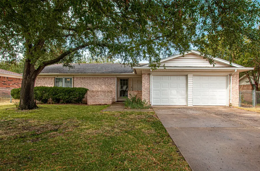 1216 Bryant Street, Benbrook, TX 76126 - #3
