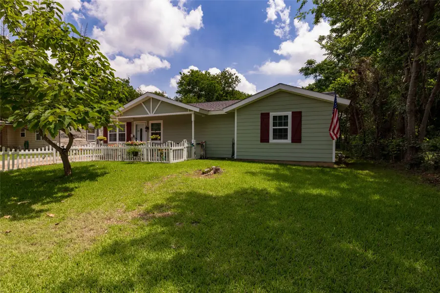 812 Denton Drive, Euless, TX 76039 - #2