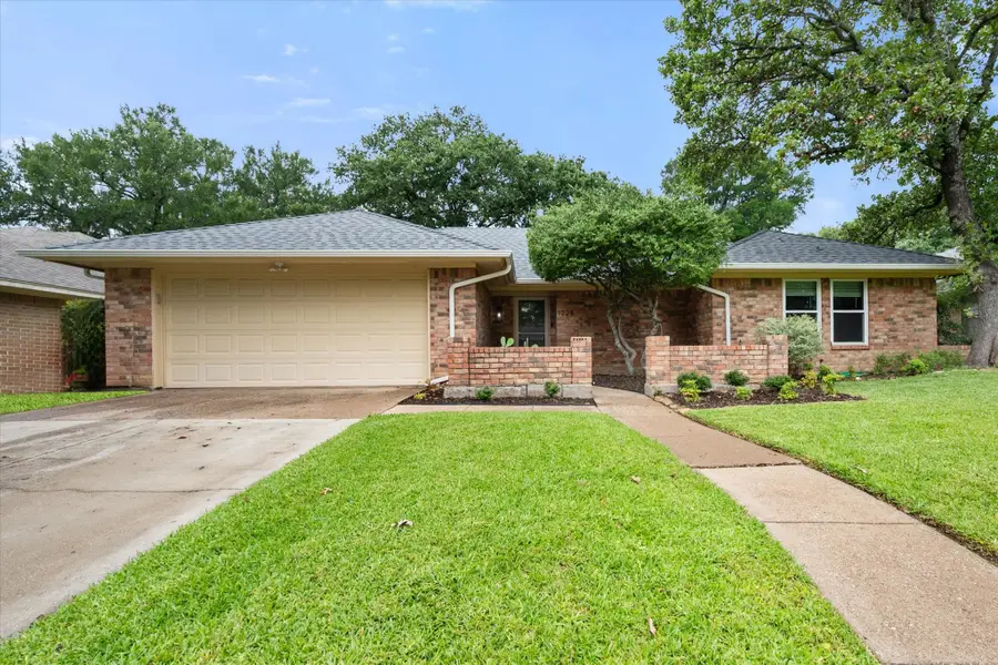 1229 Brookfield Lane, Mansfield, TX 76063 - #2