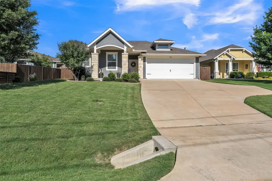 721 W Kimball Street, Mansfield, TX 76063 - #2