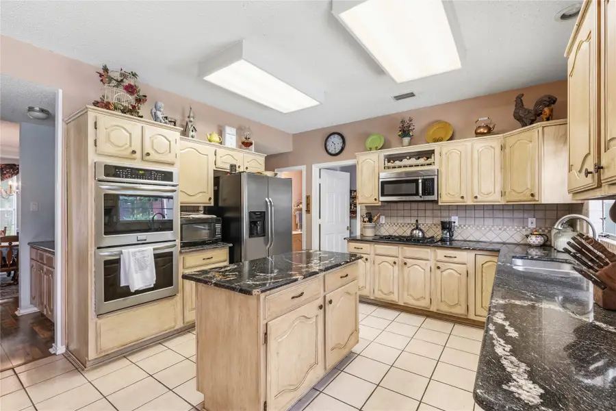 7604 Oak Knoll Drive, North Richland Hills, TX 76182 - #3