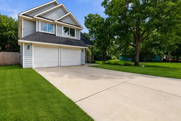 731 E Brown Street, Cleburne, TX 76031