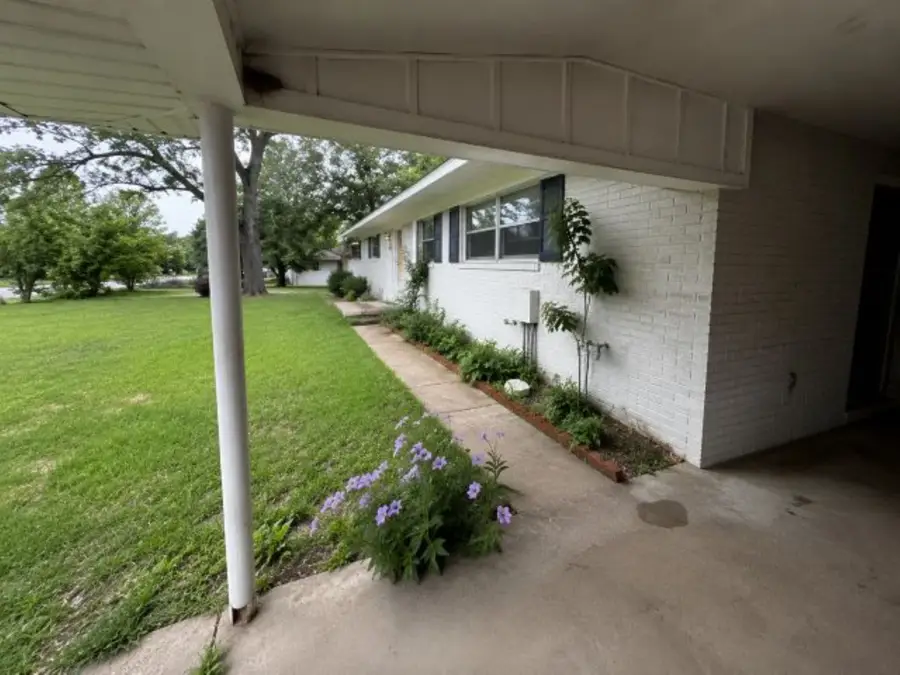 983 Main, Van, TX 75790 - #3