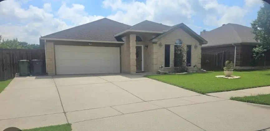5905 Rising Meadow Drive, Arlington, TX 76018 - #1