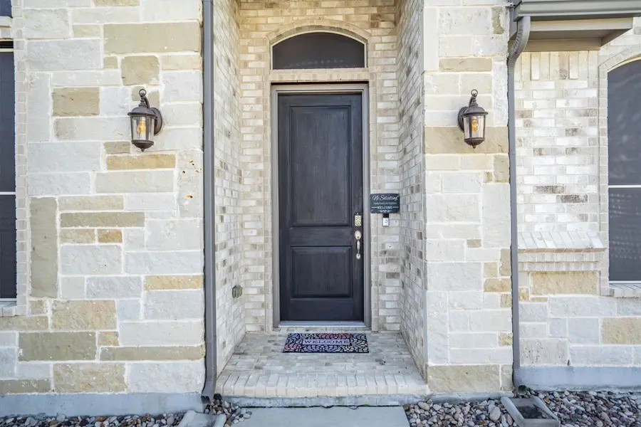 3667 Rolling Meadows Drive, Midlothian, TX 76065 - #2