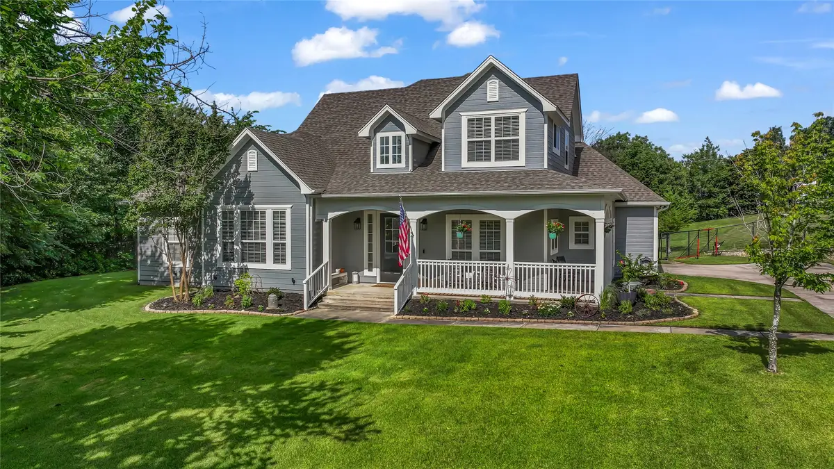 177 Horizon Circle, Azle, TX 76020 - #1