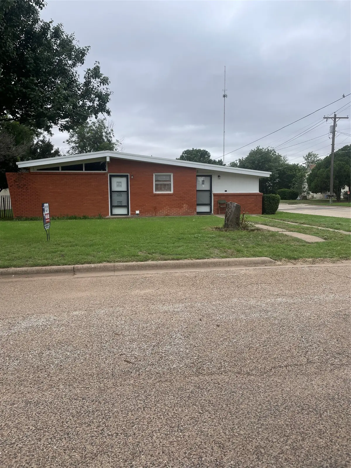 1140 W Forest Street, Munday, TX 76371 - #1