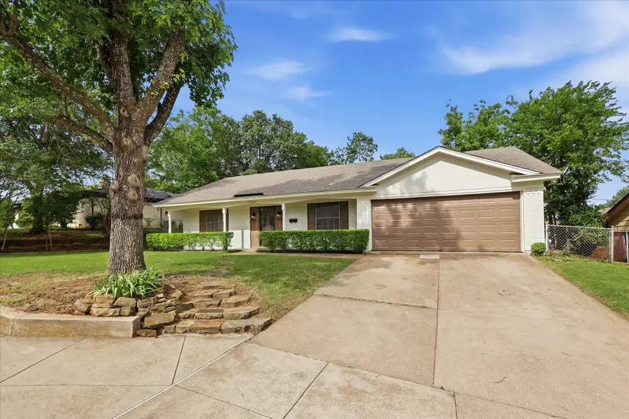 7304 Camelot Road, Fort Worth, TX 76134 - #2