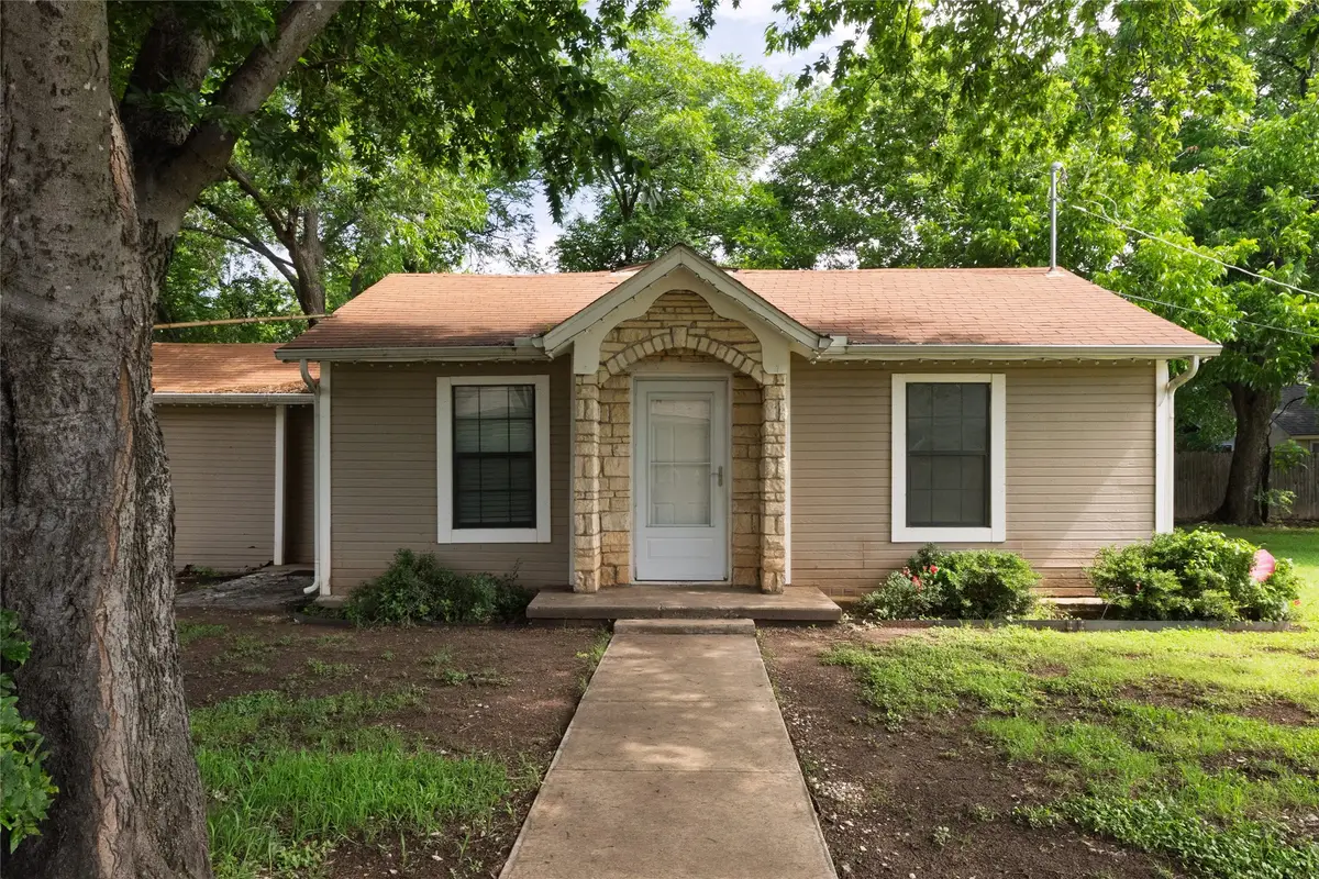 313 N Roe Street, White Settlement, TX 76108 - #1