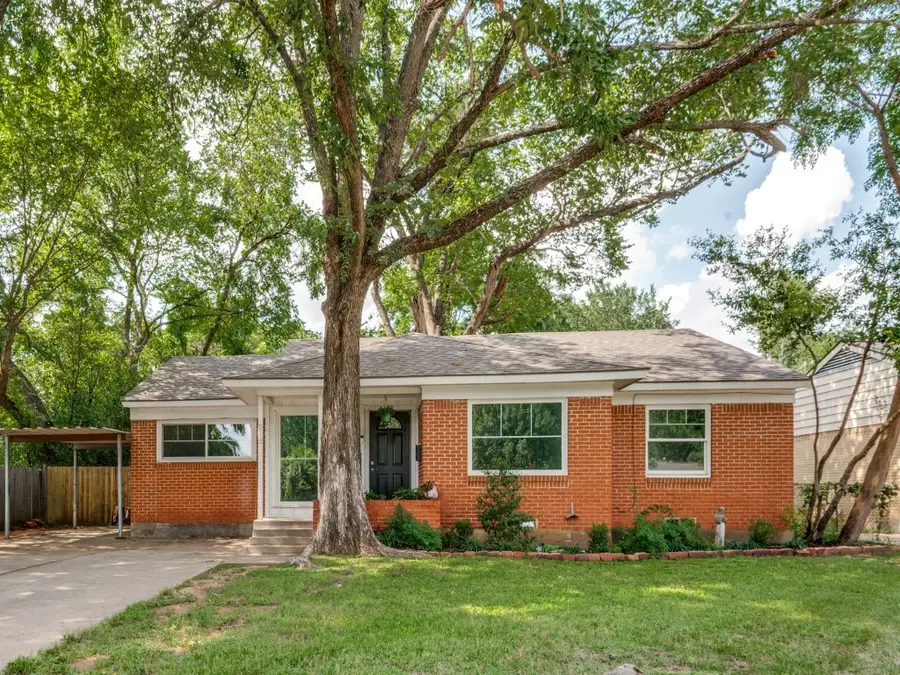 913 W Inwood Drive, Arlington, TX 76013 - #2