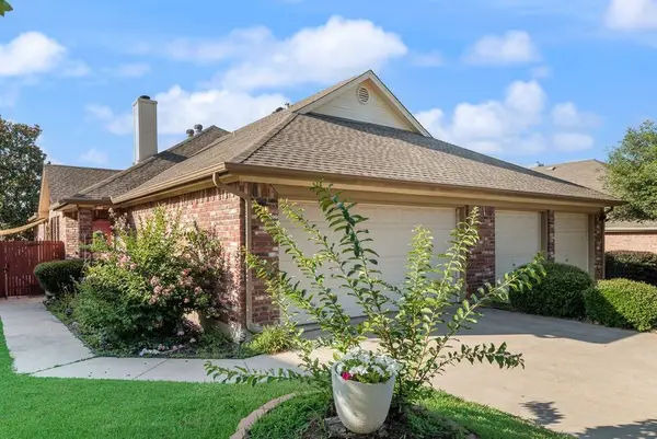 3205 Cape Cod Court, Arlington, TX 76017