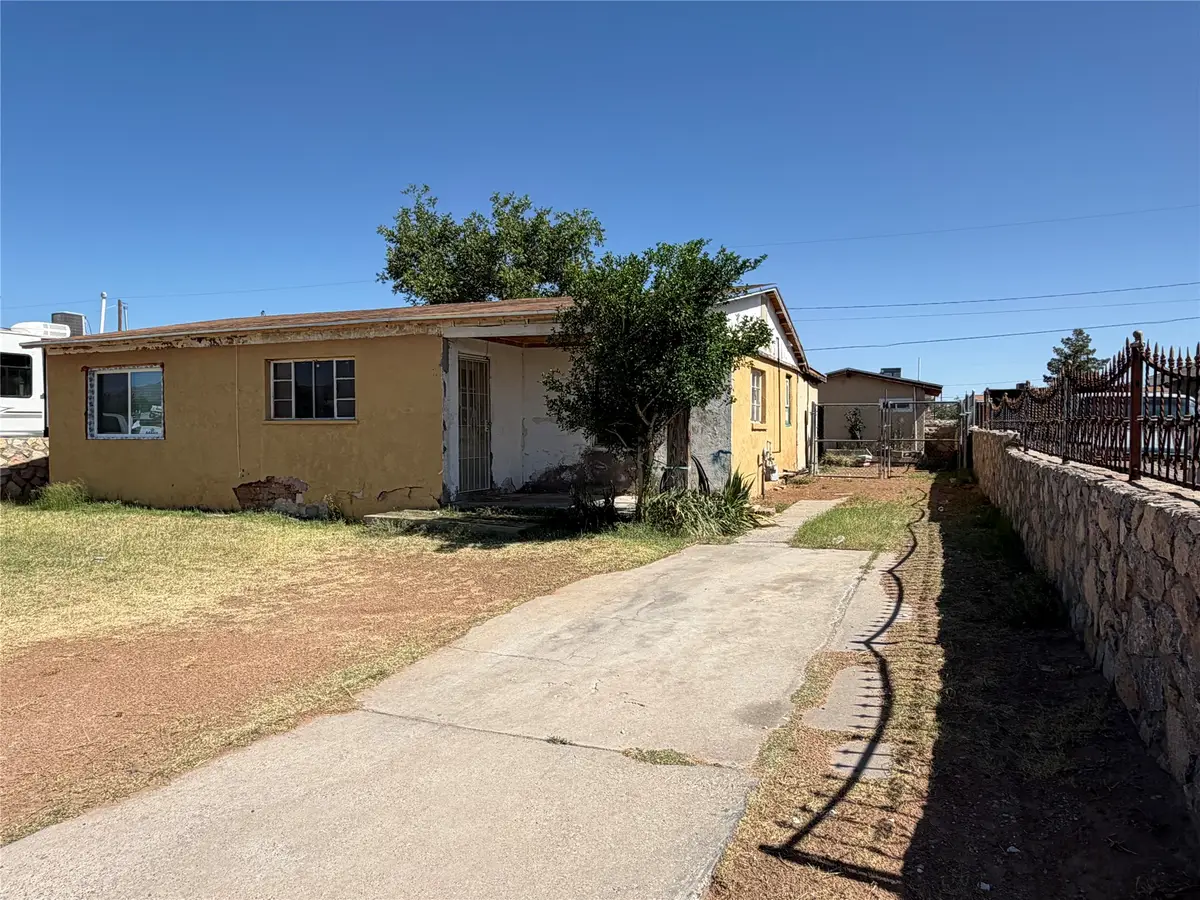 5633 Manila Drive, El Paso, TX 79924 - #1