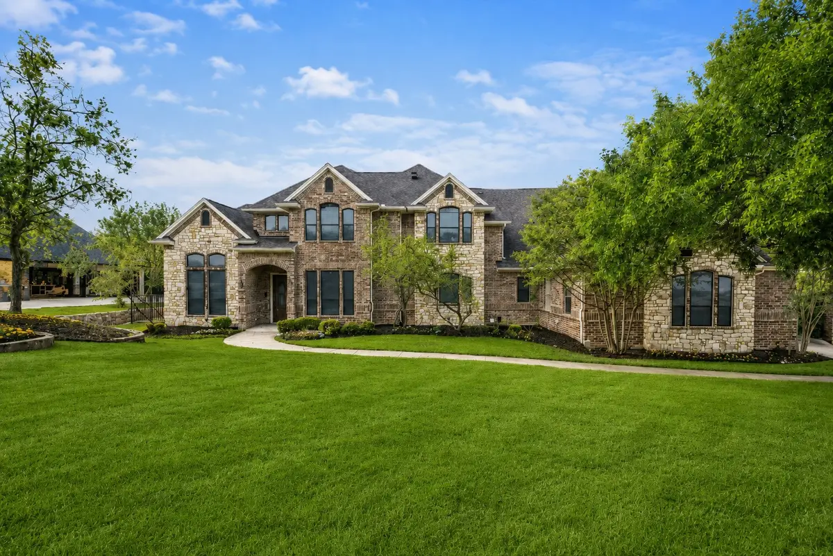 153 Crest Canyon Drive, Fort Worth, TX 76108 - #1