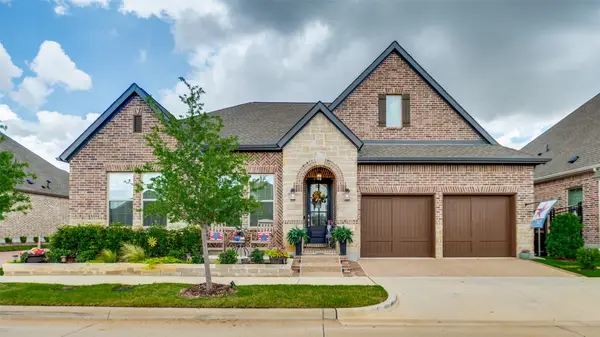 2063 Spotted Fawn Drive, Arlington, TX 76005