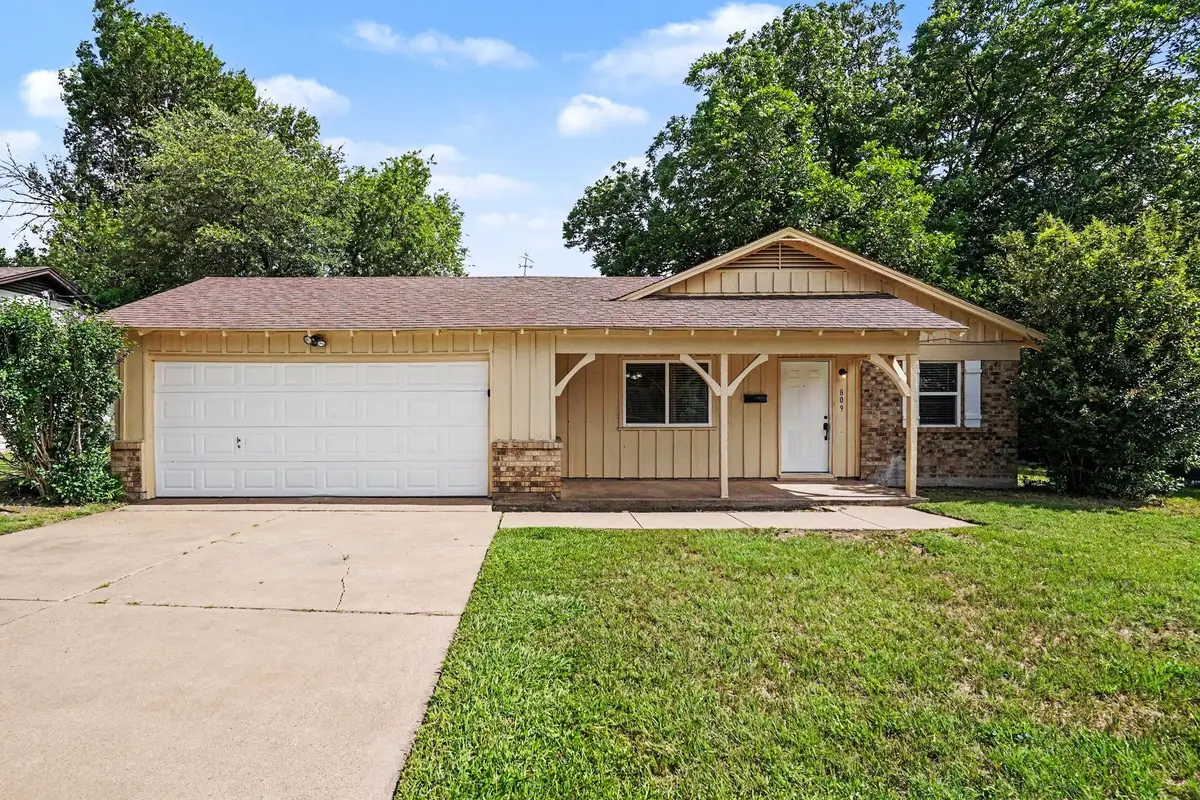809 E Bovell Street, Crowley, TX 76036 - #1