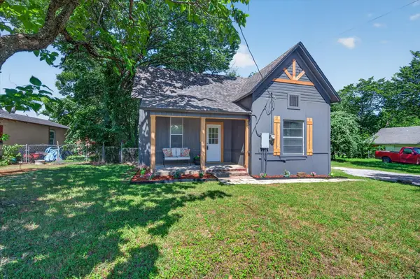 202 S Main Street, Joshua, TX 76058