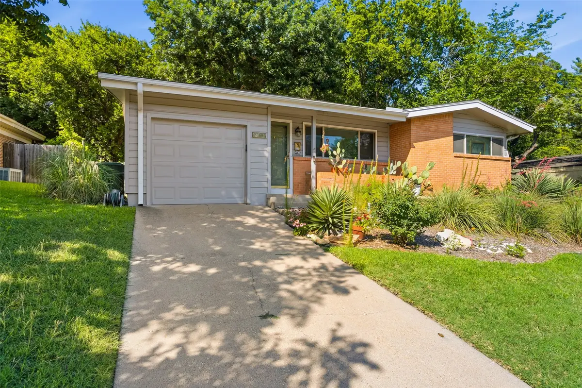 4029 Eldridge Street, Fort Worth, TX 76107 - #1