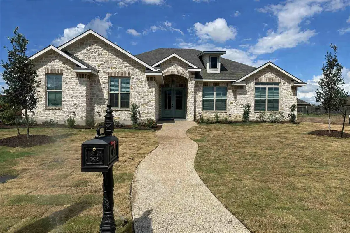1033 Queen Elizabeth Drive, Waco, TX 76657 - #1