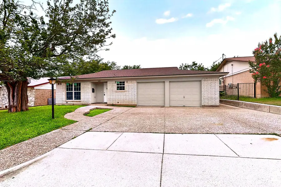 6600 Cervantes Avenue, Fort Worth, TX 76133 - #3
